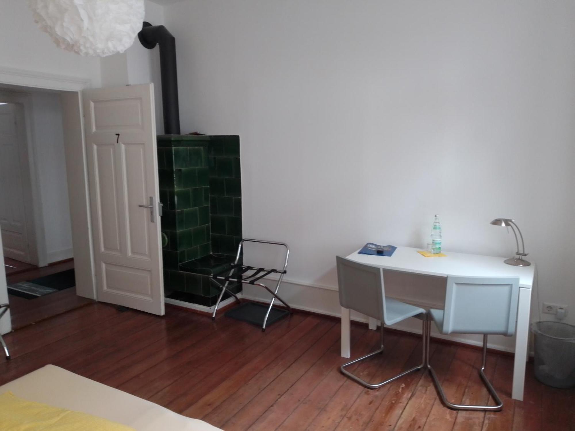 Pensionsieben Das Andere Hotel Lörrach Habitación foto