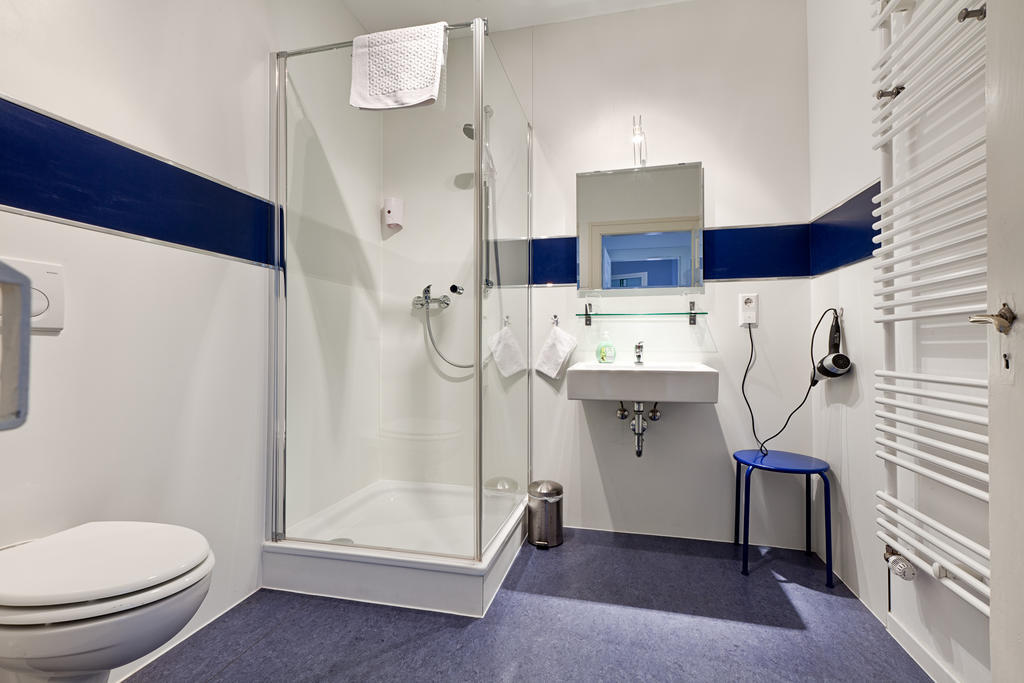 Pensionsieben Das Andere Hotel Lörrach Habitación foto
