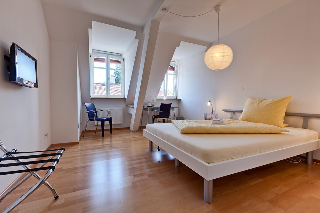 Pensionsieben Das Andere Hotel Lörrach Habitación foto